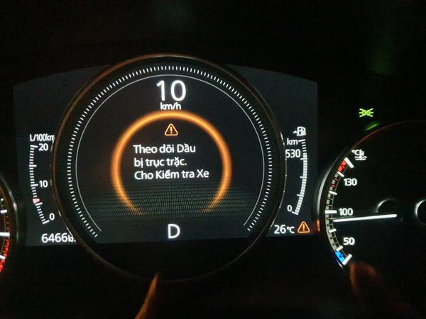 Mazda 3 2020 hiển thị cảnh báo dầu bị trục trặc