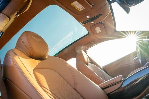 Thương hiệu Aston Martin triệu hồi 151 chiếc DBX 2020 do thiếu xốp giảm chấn thương