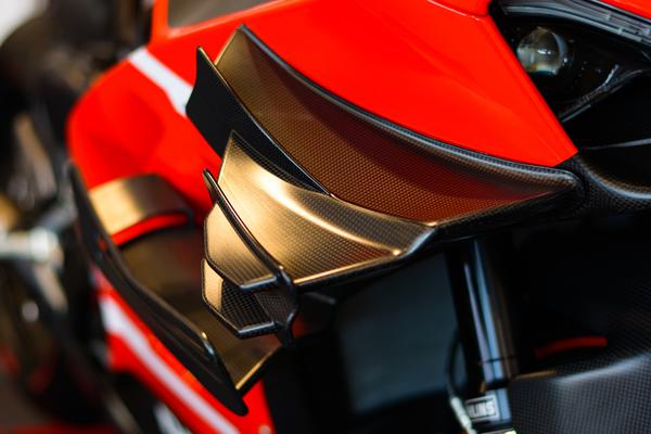 Ngắm siêu mô tô Ducati Superleggera V4 của Minh Nhựa giá 6 tỷ đồng