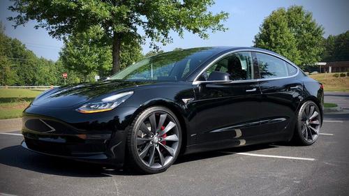 Độ vành xe kích thước lớn cho ô tô, lợi hay hại ?