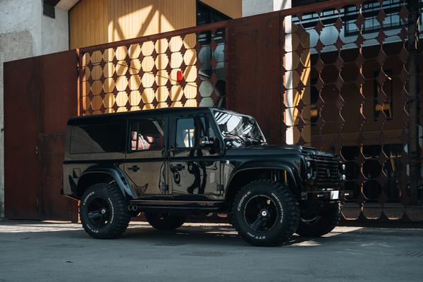 Land Rover Defender với bản độ địa hình cực chất khiến fan off-road mê mẩn