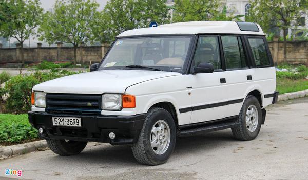 Soi chiếc xe cổ "hàng hiếm" Land Rover Discovery 1996 tại Việt Nam