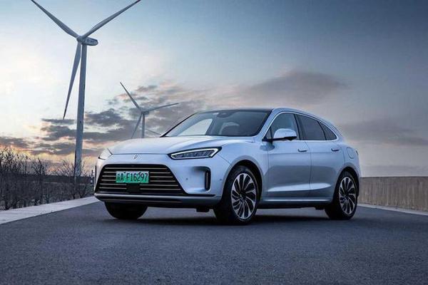 Ô tô điện của Huawei AITO M5 có gì đặc biệt ?