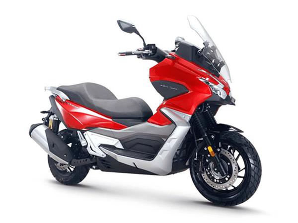 Vorei ADV350 sở hữu ngoại hình hoàn toàn giống với mẫu xe Honda ADV350