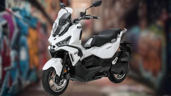 SYM ADX 125 thiết kế như rô bốt cạnh tranh đẹp Honda PCX