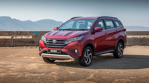 Toyota cập nhật giá bán kèm ưu đãi tháng 11/2020
