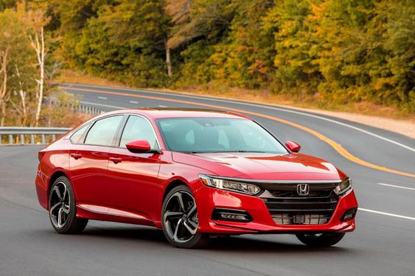 Honda bị khiếu nại do hệ thống phanh khẩn cấp tự động có thể bất ngờ bị kích hoạt