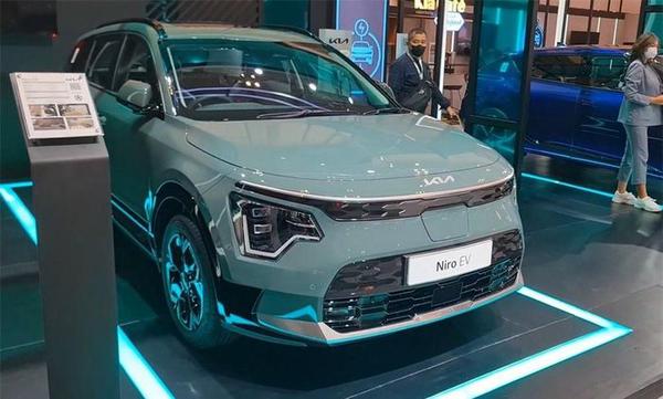 SUV chạy điện Kia Niro EV 2022 ra mắt với thiết kế gây chú ý