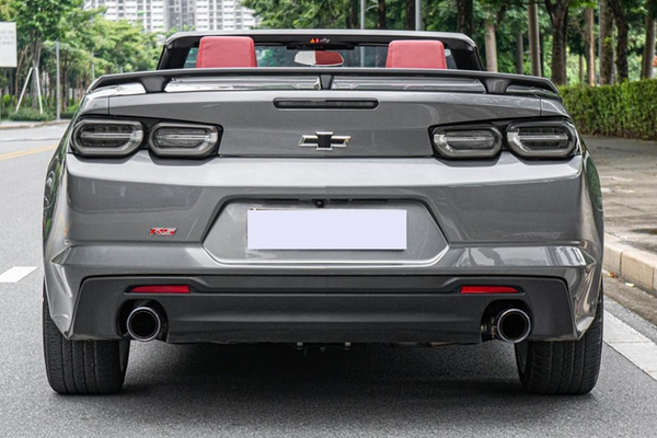 Chevrolet Camaro RS mui trần hàng hiếm chỉ 2,55 tỷ tại Việt Nam