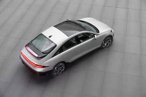 Xe điện Hyundai Ioniq 6 có giá khởi điểm từ 950 triệu đồng