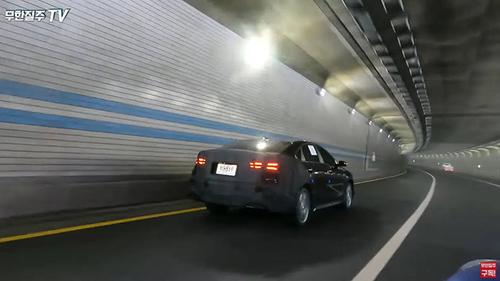 Lộ ảnh chạy thử của Kia Cerato phiên bản mới với nhiều chi tiết lạ mắt