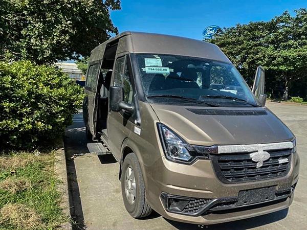 Đại lý nhận cọc Ford Transit thế hệ mới, giao xe vào tháng 2/2022