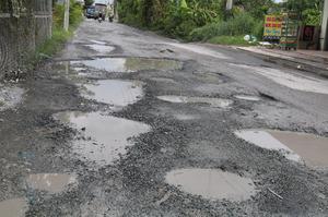 Thường xuyên đi xe vào "ổ gà", tưởng không hại mà hại không tưởng ?