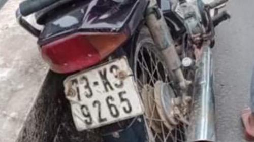Đâm xe vào lan can cầu Quán Hàu, 1 người rơi xuống sông tử vong
