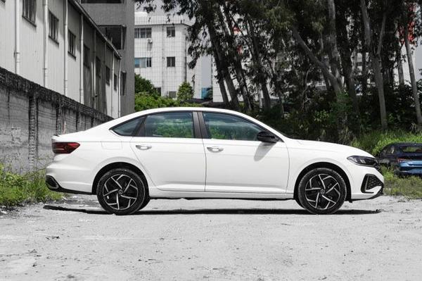 Top 10 ô tô cỡ nhỏ bán chạy nhất thế giới