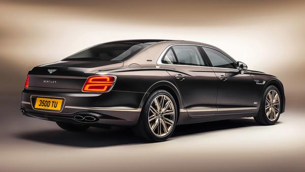 Bentley Flying Spur Hybrid Odyssean Edition mới ra mắt, sử dụng vật liệu bền vững, thân thiện môi trường