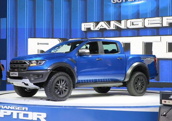 Ford Ranger Raptor mới sẽ mang biển xe tải, liệu có bất lợi ?