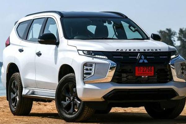 Mitsubishi Pajero Sport xả hàng tồn tại Việt Nam, giá giảm xuống gần 300 triệu đồng