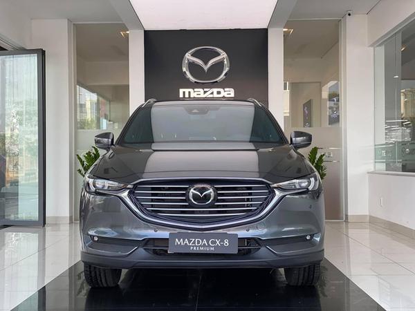 Mazda CX-8 tiếp tục giảm giá, chỉ còn từ 927 triệu đồng