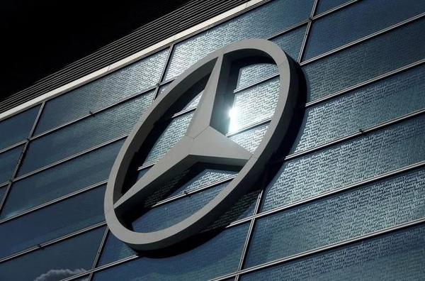 Mercedes-Benz hợp tác với Google, trang bị siêu máy tính trên xe