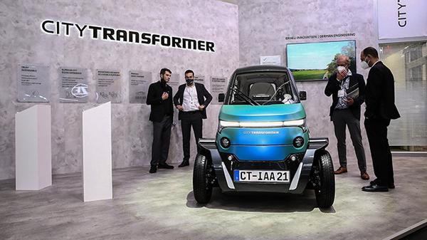 Thương hiệu khởi nghiệp Israel ra mắt ô tô điện có thể thay đổi kích thước chiều ngang