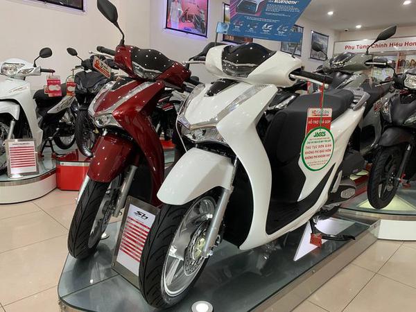 Honda SH 2022 tăng giá mạnh, chênh cao nhất gần 26 triệu đồng