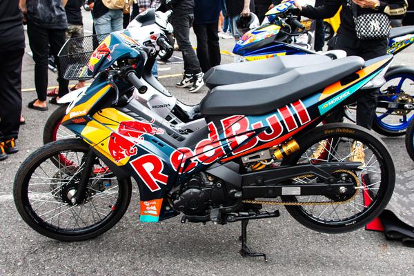 Ảnh Yamaha Exciter 135 độ Redbull racer siêu ngầu