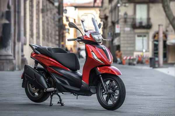 Piaggio ra mắt Piaggio Beverly S phân khúc cạnh tranh Honda SH 350i