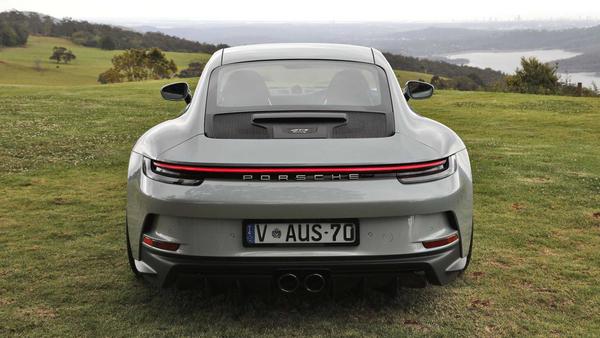Porsche 911 GT3 Touring phiên bản kỷ niệm 70 năm ra mắt tại Australia