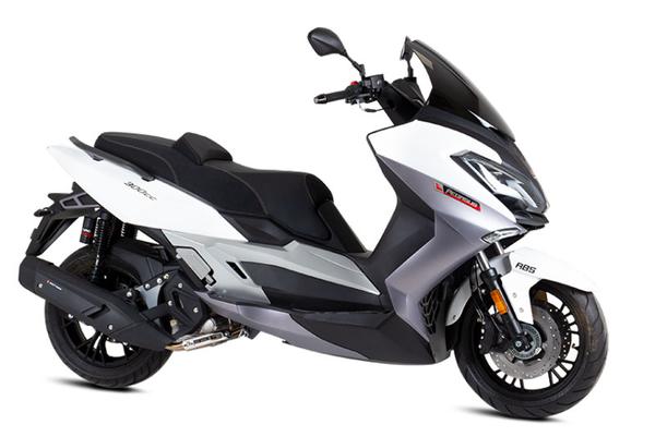 Xe ga Lexmoto Pegasus 300 2022 tại châu Âu có giá 123 triệu đồng