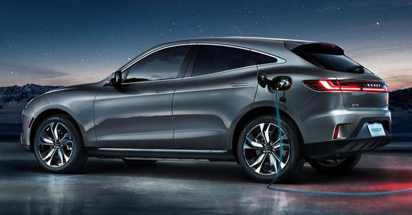 Ô tô điện Dongfeng Seres SF5 ra mắt với phạm vi hoạt động 1.000 km