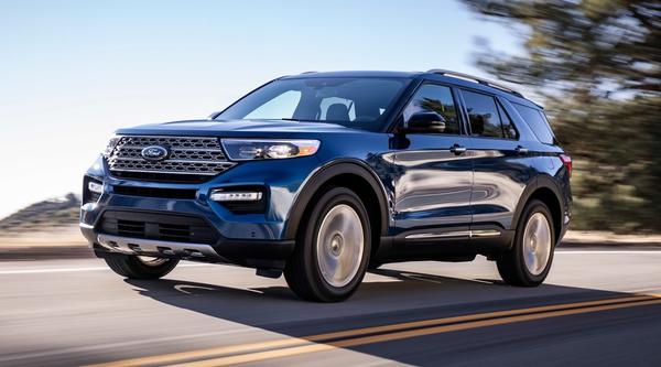 Ford triệu hồi hơn 600.000 xe do lỗi lắp đặt chốt giữ thanh ray của nóc xe