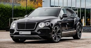 Bentley Bentayga V8 Centenary 2021 được độ bởi hãng độ Project Kahn