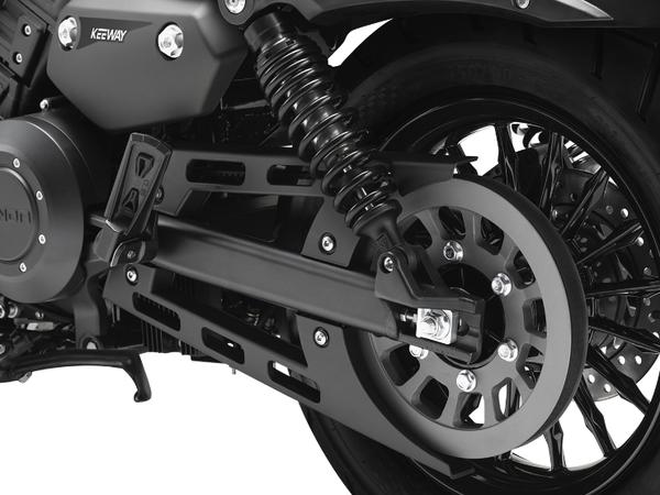 Mô tô Keeway V302C ra mắt với thiết kế ấn tượng, đầy hầm hố