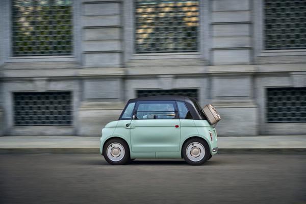 Fiat Topolino xe điện cỡ nhỏ thay thế xe máy tay ga cho gen Z - 14 tuổi là có thể cầm lái