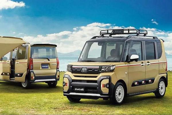 Khám phá mẫu kei car nhỏ, gọn Daihatsu Tanto FunCross 2023