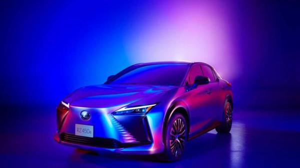 Lexus RZ 450e chạy điện lộ diện với ngoại hình cá tính