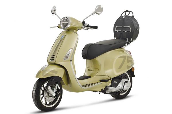 Vespa Primavera 75th Anniversary 2021 sẽ được ra mắt tại thị trường Malaysia