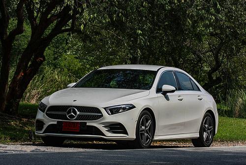 Mercedes-Benz A200 đặt chân đến Thái Lan với giá cực sốc