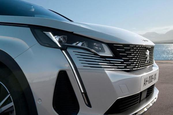 Peugeot 3008 phiên bản nâng cấp trình làng thị trường Thái Lan với ngoại hình hầm hố