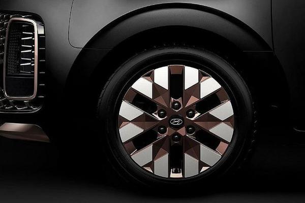 Hyundai Staria 2022 bản cao cấp ra mắt tại Thái Lan, giá từ 1,53 tỷ đồng