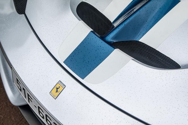 Chiếc xe độc nhất Việt Nam Ferrari 458 Speciale được làm mới ngoại thất