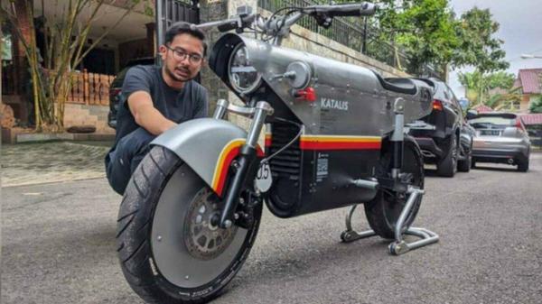 Katalis EV.500 mẫu xe được lấy ý tưởng thiết từ máy bay chiến đấu