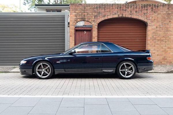 Top 10 ô tô dùng động cơ 3 xi lanh mạnh mẽ nhất lịch sử