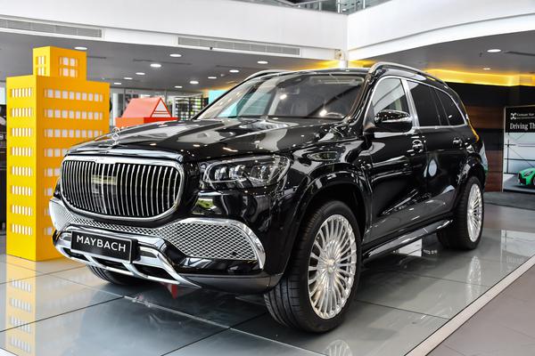 Cận cảnh Mercedes-Maybach GLS 600 chính hãng giá 11,5 tỷ đồng