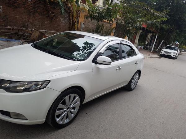 Kia Forte đèn cảnh báo nháy liên tục khi khởi động xe