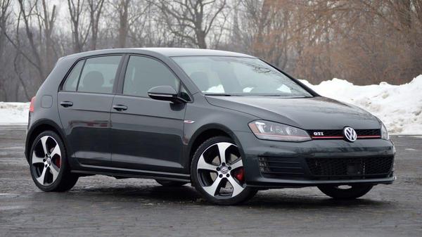 Hơn 1.200 xe Volkswagen và Audi bị triệu hồi vì lỗi nổ túi khí