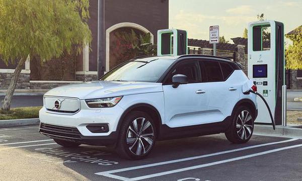 Triệu hồi hơn 5.300 chiếc Volvo XC40 vì lỗi bàn đạp ga