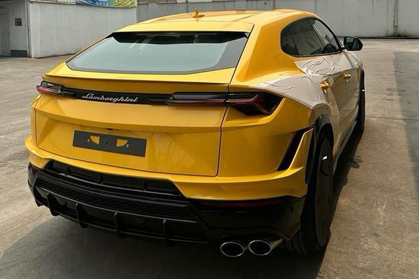 Ngắm siêu phẩm SUV Lamborghini Urus S hơn 16 tỷ của Huấn Hoa Hồng