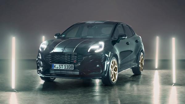 Ford ra mắt phiên bản đặc biệt Puma ST, với phối màu đen và vàng do Fan thiết kế